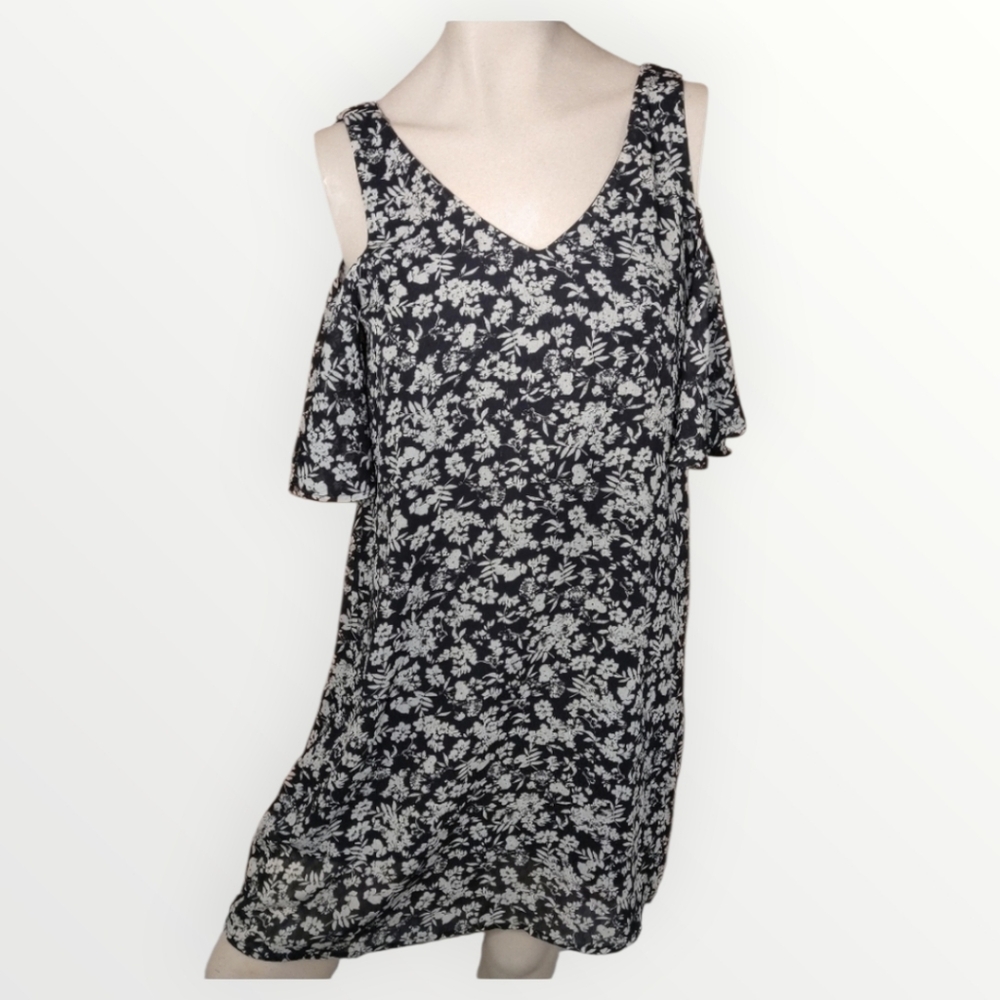 Bobeau cold shoulder floral dress size xs